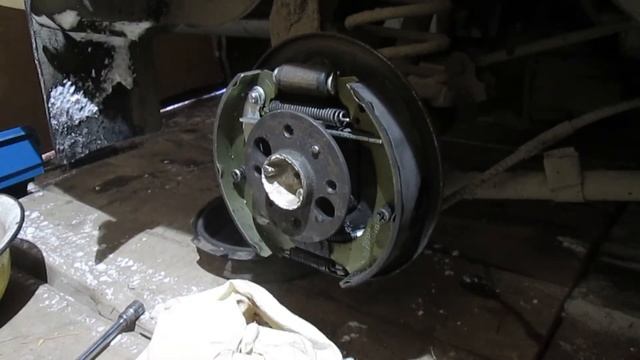 ЗАМЕНА САЛЬНИКА ПОЛУОСИ ВАЗ(КЛАССИКА) смотреть онлайн