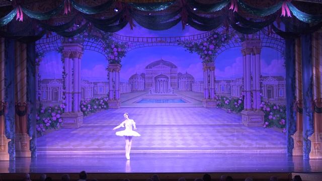 "Щелкунчик", вариация Маши, Губанова Наталия. Nutcracker, Sugar plum variation, Natalia Gubanova. смотреть онлайн