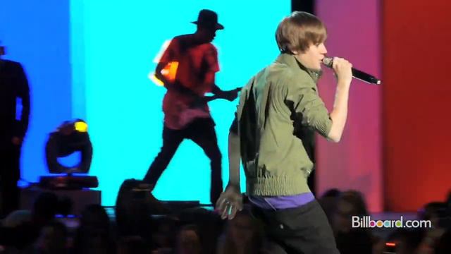 Justin Bieber - Baby Live! HD