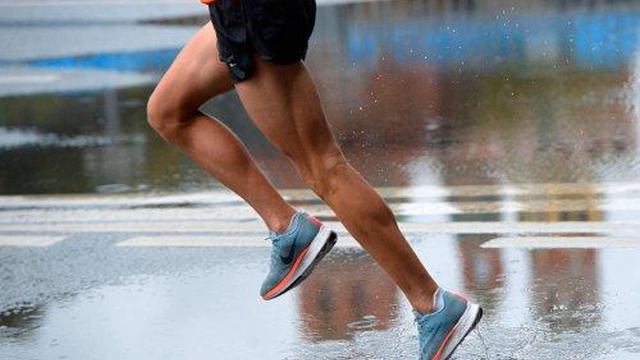 Россия отправила в IAAF 296 заявок от легкоатлетов на получение нейтрального статуса смотреть онлайн