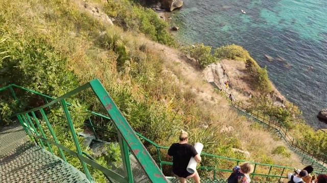 Пляж Каравелла . Фиолент . Мыс Лермонтова и грот Дианы смотреть онлайн