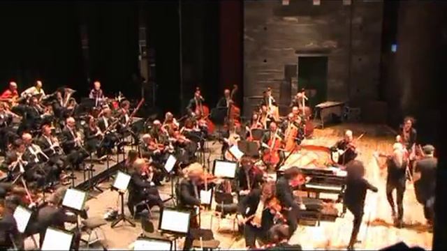 Igudesman Joo al Teatro Carlo Felice di Genova 21/11/ 13 Mauro Bonelli chitarra YouTube2 смотреть онлайн