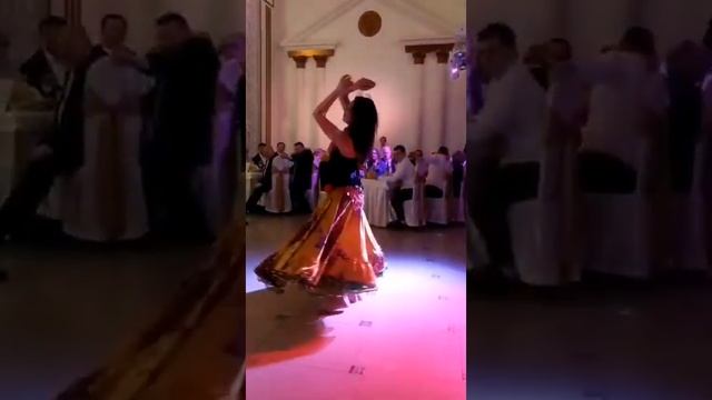 Восточный и цыганский танец! Живое выступление на праздничном мероприятии смотреть онлайн