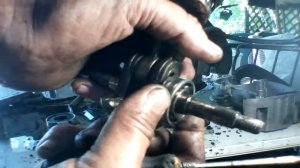 Замена коленвала на китайской бензопиле ч.3 разборка 21.07.19(6)