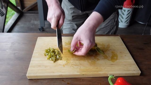 Начос с рваной курицей (рецепт на газовом гриле) смотреть онлайн