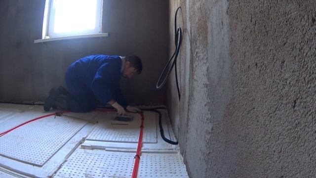 РАЗВЁЛ РОЗЕТКИ ПО ПОЛУ И ТРУБУ ТЕПЛОГО ПОЛА смотреть онлайн