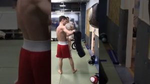 Тренировка,отработка удара Лоу-Кик.