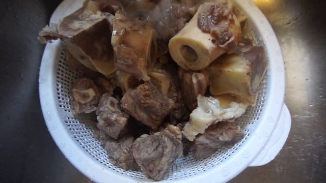 Lao Food: How To Make Pho (beef Noodle Soup)