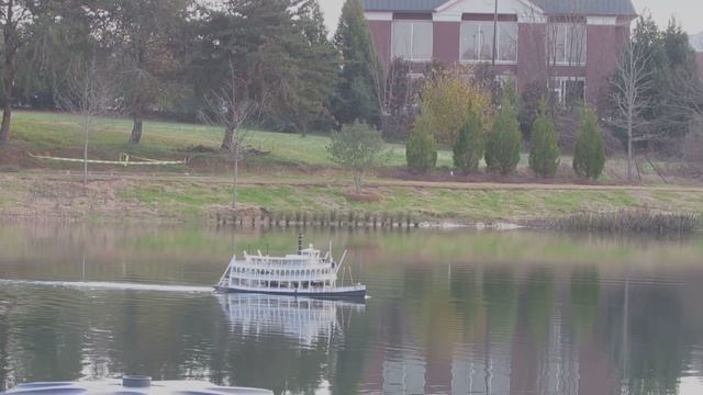 Maiden Voyage of my model Sternwheeler Liberty Belle second vid смотреть онлайн