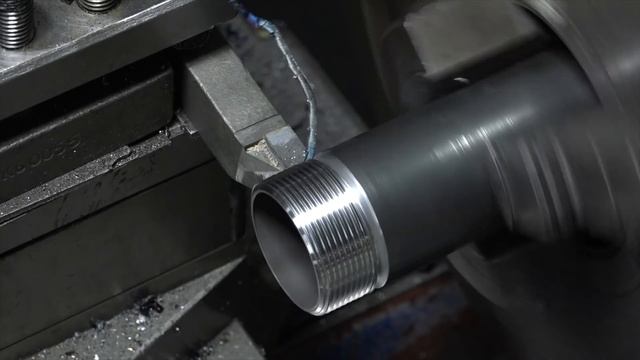 Нарезаю наружную левую внутренним резьбовым. смотреть онлайн