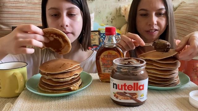 МУКБАНГ?ПАНКЕЙКИ И?ХЛОПЬЯ С МОЛОКОМ/ЗАВТРАК АМЕРИКАНСКИЙ/NUTTELLA/КЛЕНОВЫЙ СИРОП/MUKBANG PANCAKES смотреть онлайн