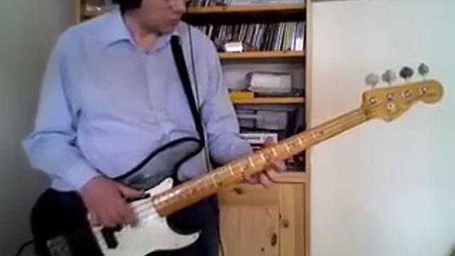 Fender Precision Bass '(76 F-Series) смотреть онлайн