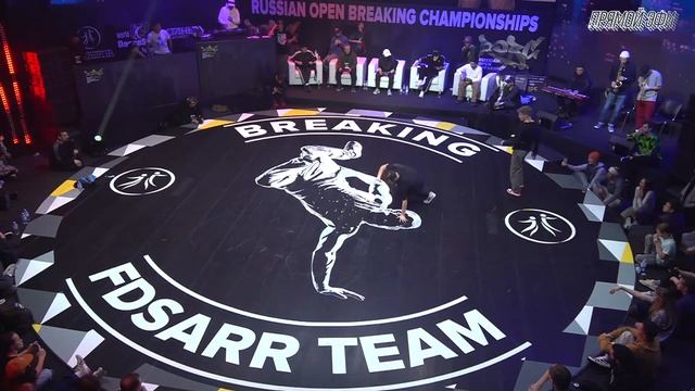 Zip Rock (Action Man Crew) vs Bumblebee (Outstanding) ★ SEMIFINAL BBoys Solo ★ 2021 ROBC x WDSF смотреть онлайн