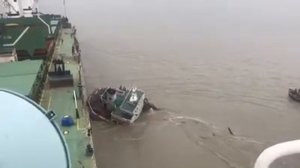 Корабль тонет