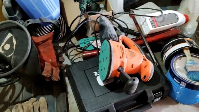 Обзор и осмотр моих машинок, по зачистке поверхности, перед покраской детали. смотреть онлайн