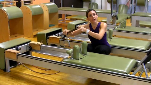 How to Adjust the Straps on a Pilates Reformer смотреть онлайн