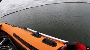 Рыбалка с лодки на ратлины в сентябре, Окунь на ратлин.