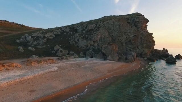 Потрясающие пляжи Крыма. смотреть онлайн