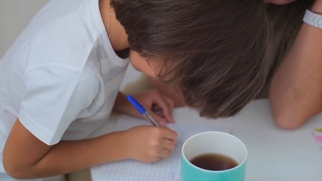 5 правил адаптации ребенка в новом коллективе [Супердети] смотреть онлайн