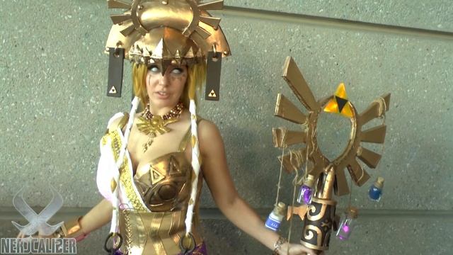 Barbarian Link and Oracle Zelda! PAX East 2015 Cosplay смотреть онлайн
