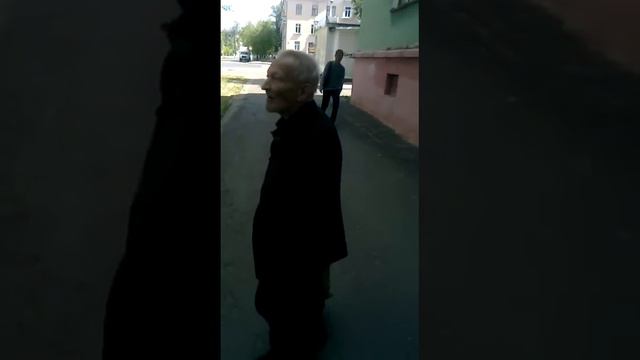 Где кольцо найти? Ответ деда иностранца.mp4 смотреть онлайн