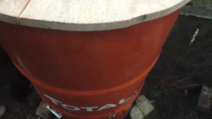 Коптильня из 200л. .бочки, коптим рыбу:))