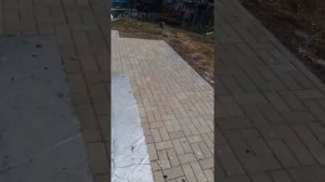 Снятие старой краски с памятника.