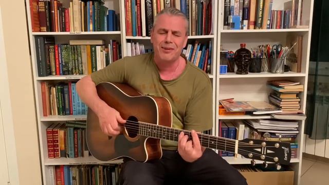 А я жизнь люблю такой. Хорошая песня под гитару. Красиво поет под гитару. guitar смотреть онлайн