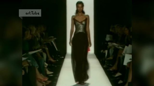 Herrera New York 2002/2003/2004 | Podium ART 2006/01/21 смотреть онлайн