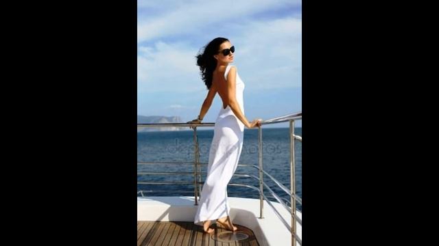 Красивая и пластичная Майский Жук смотреть онлайн