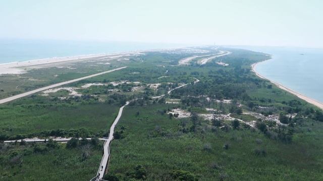 Climbing the Fire Island Lighthouse (Beach Trek) смотреть онлайн