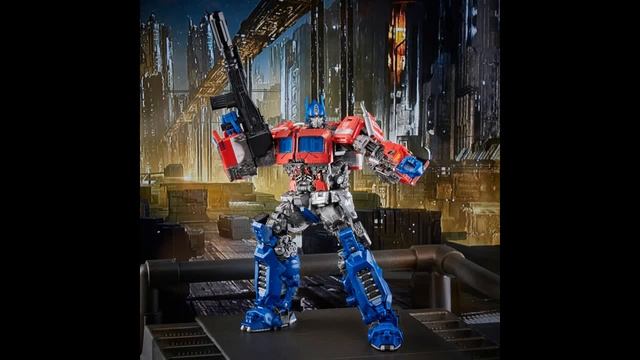 A LOOK AT: Transformers Masterpiece Movie MPM-12 Bumblebee Movie Optimus Prime REVEAL смотреть онлайн
