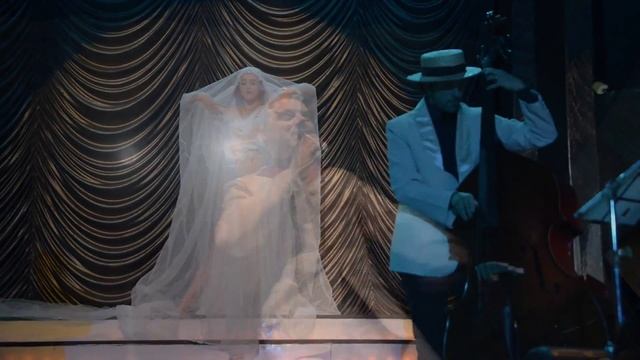 Lunedì al Burlesque Café Salone Margherita смотреть онлайн