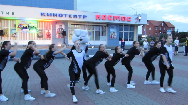 Хореографический ансамбль РИТМ, Чернянка - Супер Заяц! смотреть онлайн