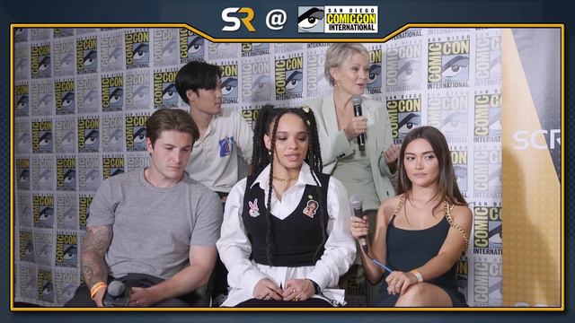 Vampire Academy Interview: San Diego Comic-Con 2022 смотреть онлайн