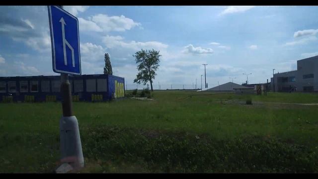 How to get from Prague's airport to the city centre Bus 191 to Prag 5 Smichov metro Andel DJI Osmo+ смотреть онлайн