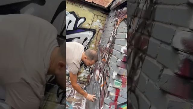 Рисую рыбу в Питере. #shorts смотреть онлайн