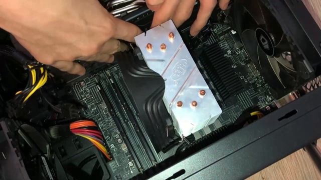CЖО за 3000 РУБЛЕЙ!!! Самое Дешевое Водяное Охлаждение DEEPCOOL LE300 Marrs смотреть онлайн