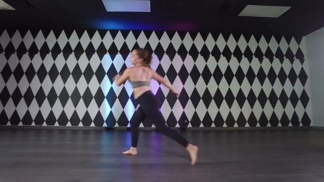 Apashe Mix - Contemporary Solo / The X Intensive Industry Choreography Class on Camera Day 4 смотреть онлайн