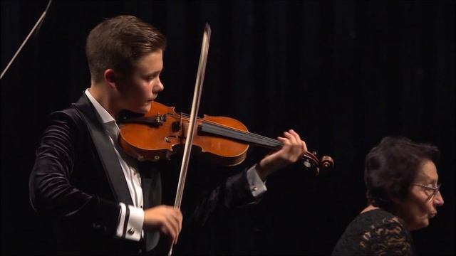 A.Schnittke Polka смотреть онлайн