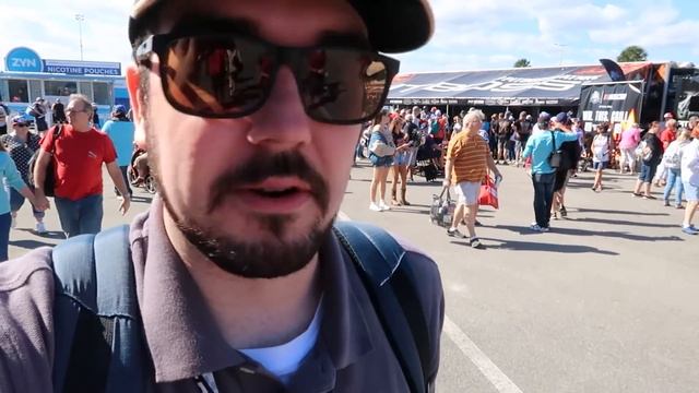 Attending the Daytona 500 | My Experience, FanZone, and More! смотреть онлайн