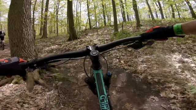 Faster on a XC Race Bike?? / DMBA Demo Day смотреть онлайн