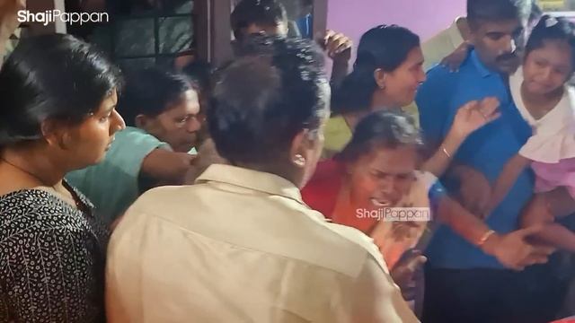 അമ്മ ഇനി ഇല്ല പൊട്ടി കരഞ്ഞു രഞ്ജുഷയുടെ പിഞ്ചോമന | Actress Renjusha Menon Daughter Emotional смотреть онлайн