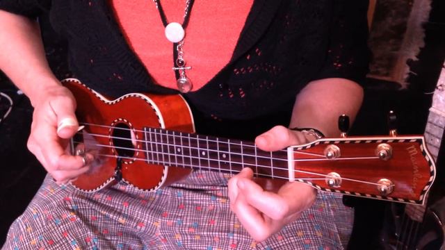 Del Rey plays and teaches "Downtown Blues" смотреть онлайн