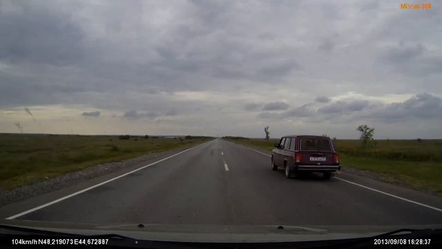 Водительский коврик Rezkon на Сандеро (западание педали газа при обгоне) смотреть онлайн