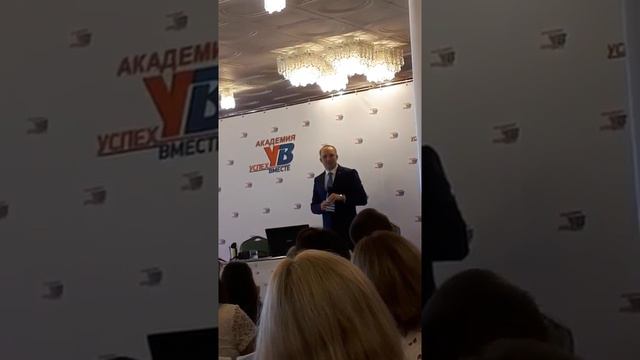 Кому нужен "ELEV8"? Обострение?- это плохо! смотреть онлайн