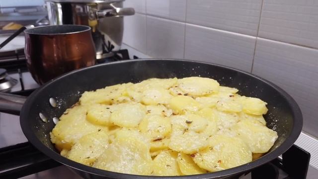 FRITTATA DI PATATE Croccante senza uova RICETTA TIPICA CALABRESE смотреть онлайн