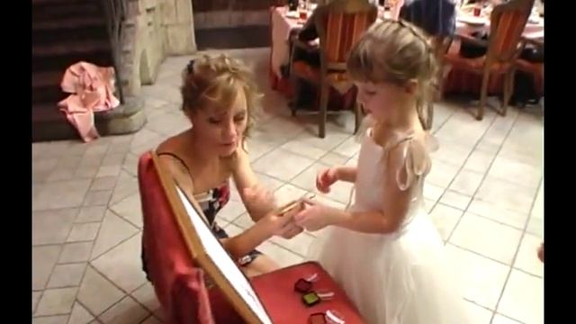 Оригинальные подарки молодоженам, дерево пожеланий. Ведущий Дмитрий Олейник смотреть онлайн