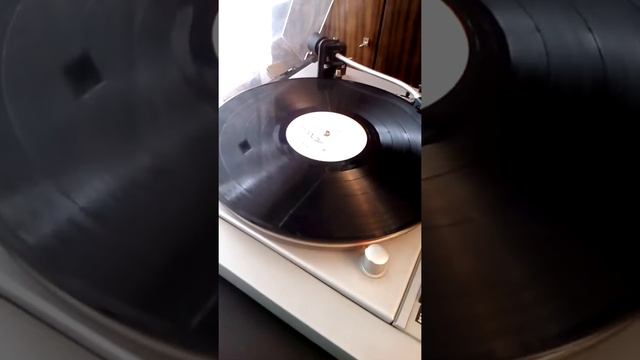 Проигрыватель Вега - ЭП - 110 в работе смотреть онлайн