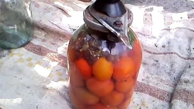 как правильно закатывать банки(консервирование) смотреть онлайн